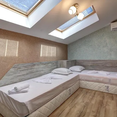 Complex Hunter's 4* Shkorpilovtsi