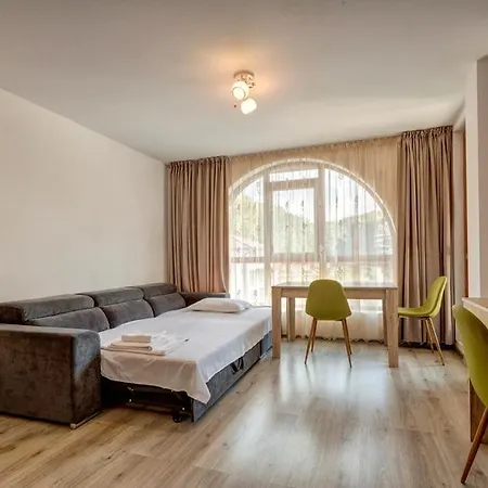 Complex Hunter's Apart Otel