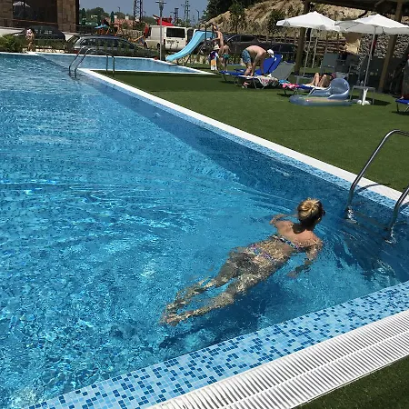 Complex Hunter's Apart Otel