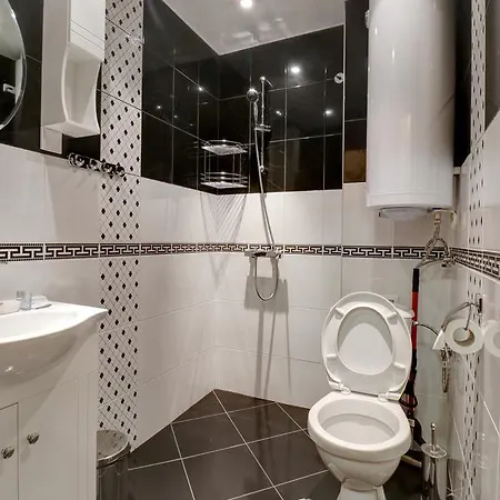 Complex Hunter's Apart Otel 4*