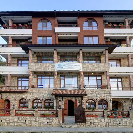 Complex Hunter's Apart Otel