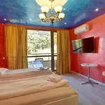 комплекс Hunter's Апартхотел 4*