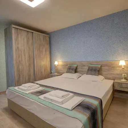 Aparthotel Complex Hunter's