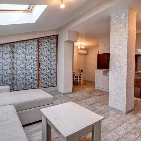 Complex Hunter's Aparthotel