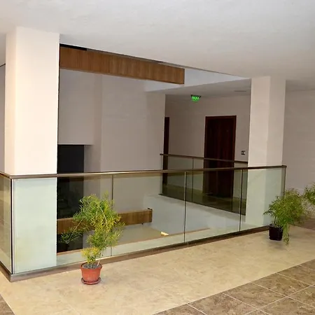 Aparthotel Complex Hunter's Škorpilovci