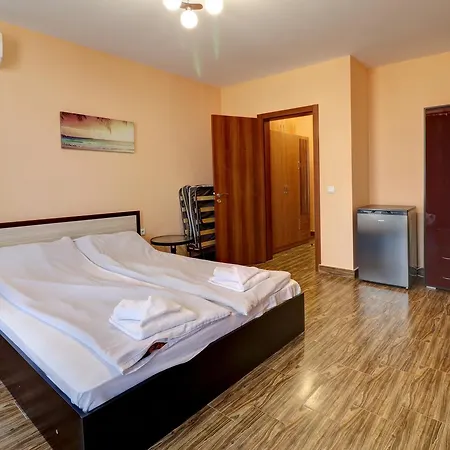 Complex Hunter's Шкорпиловци