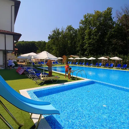 Complex Hunter's Aparthotel Shkorpilovtsi