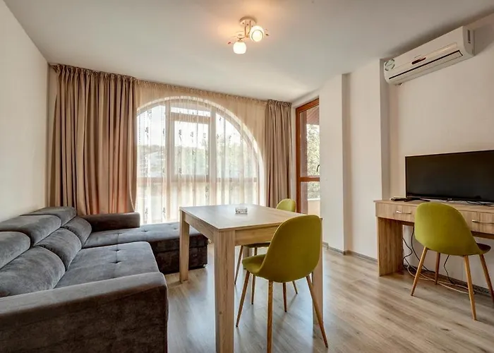 Complex Hunter's Shkorpilovtsi